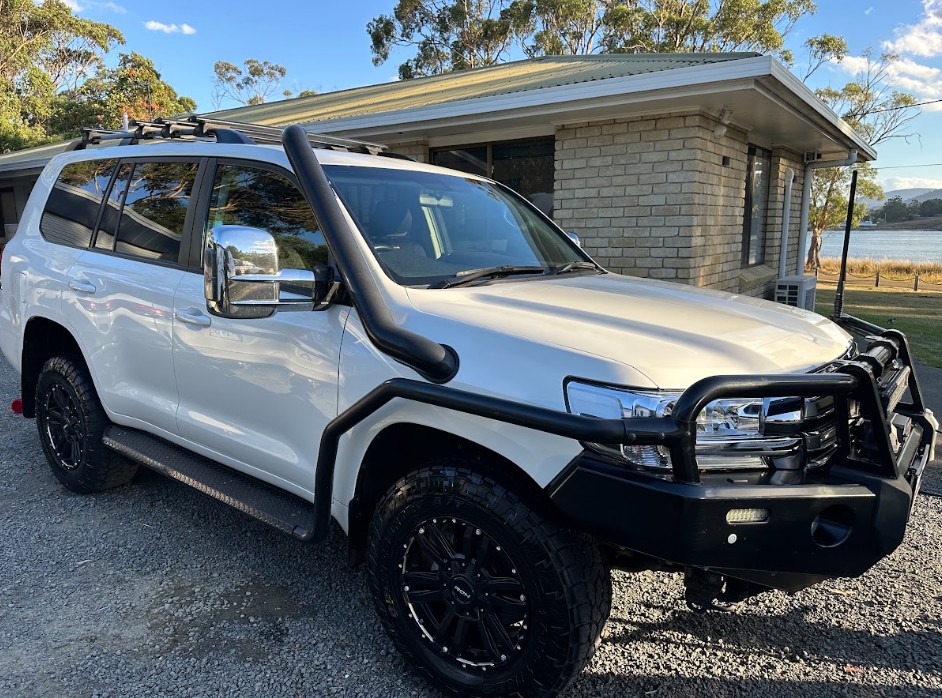 White Toyota LandCruiser 200 Series detailed in southern Tasmania