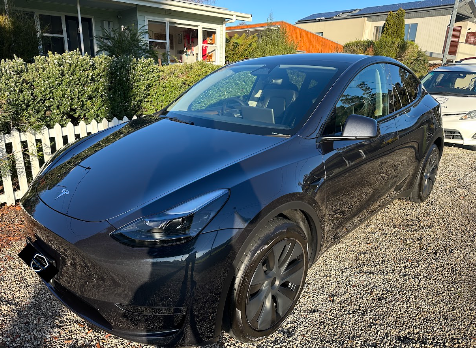 After — Exterior Detail — Tesla exterior before and after a professional detail