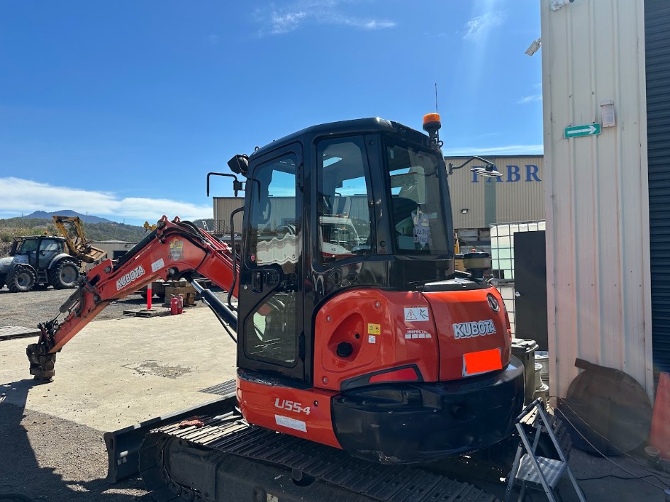 After — Excavators & Machinery — Kubota excavator cleaned and detailed