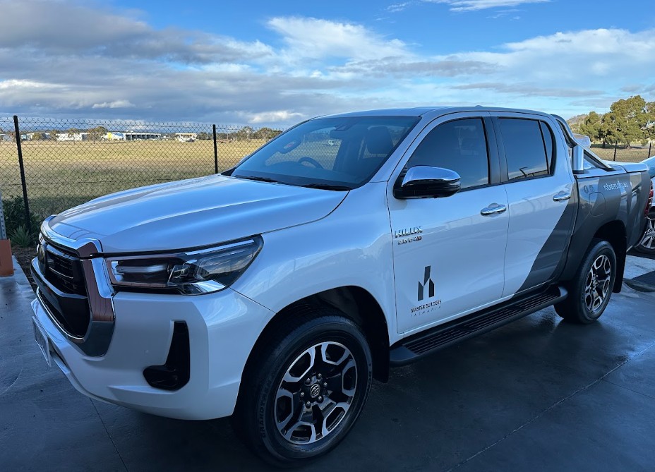 White Toyota HiLux work ute cleaned and detailed