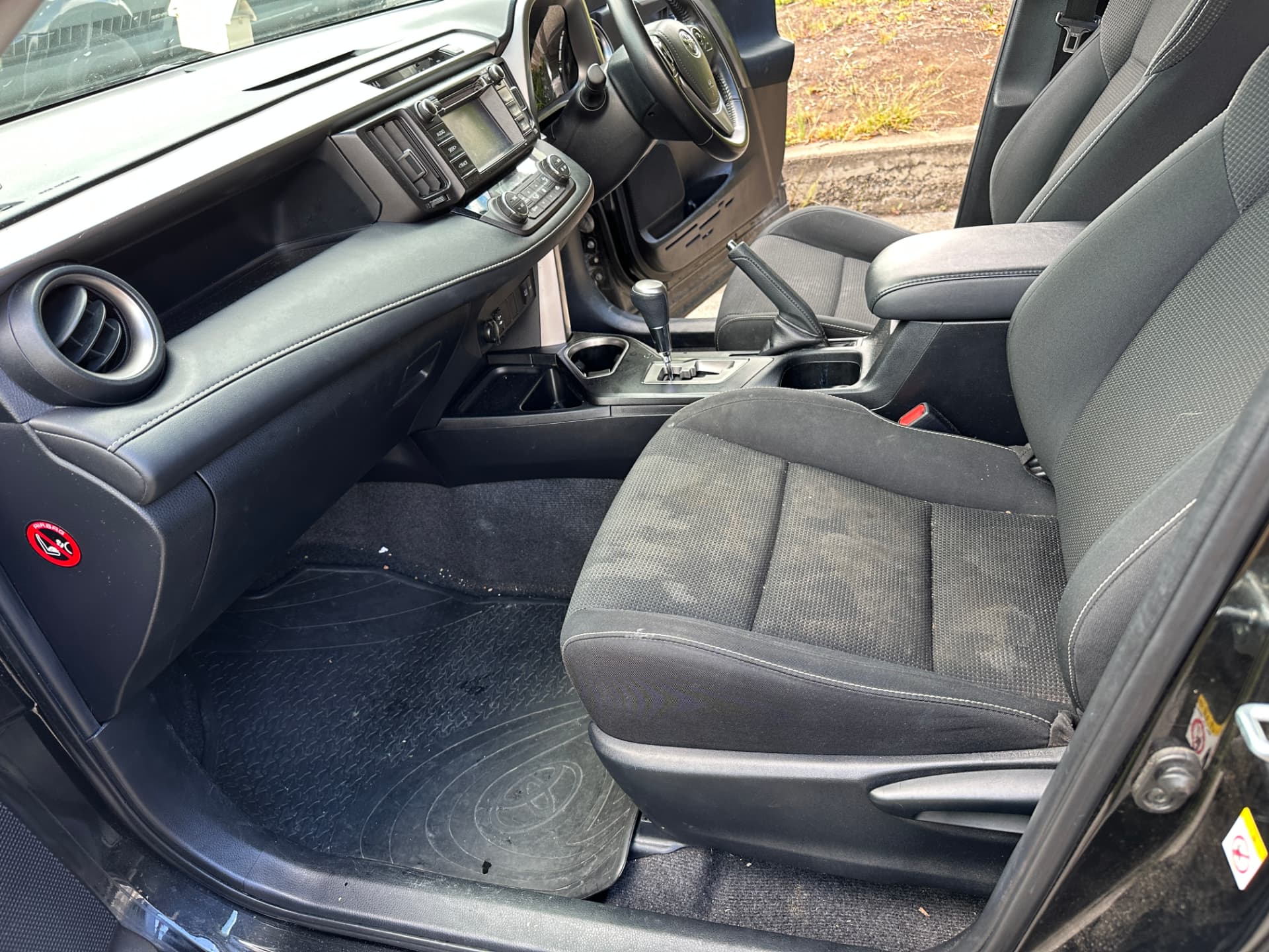 Before — Toyota RAV4 front cabin before and after an interior detail