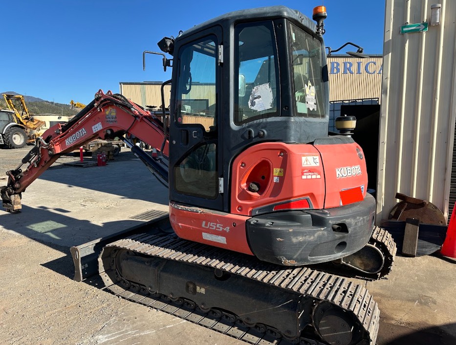 Before — Excavators & Machinery — Kubota excavator cleaned and detailed