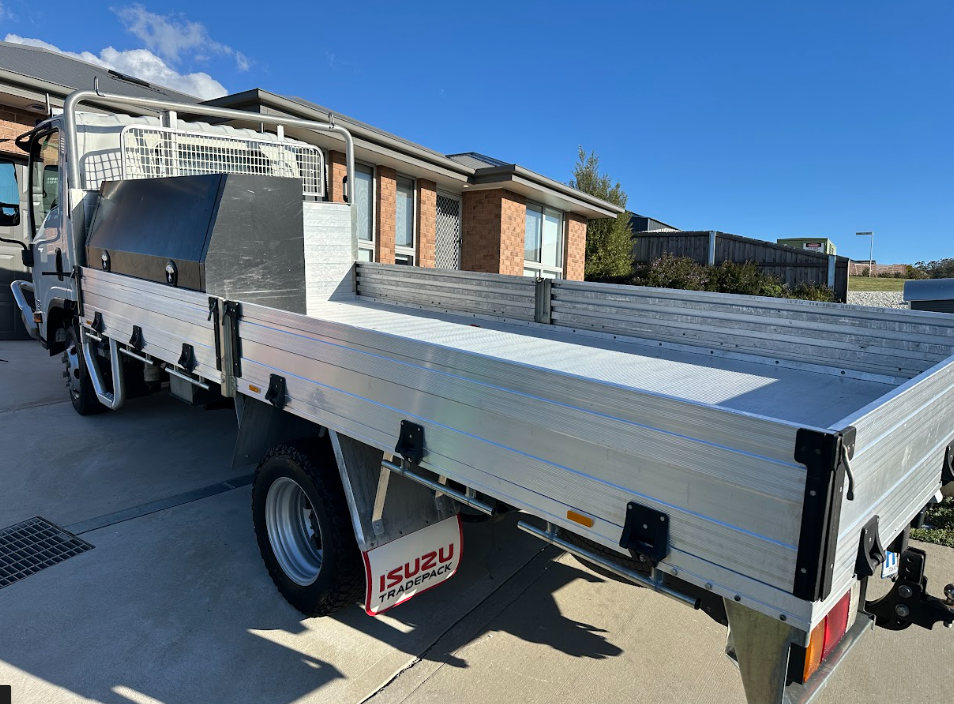 After — Isuzu work truck flat tray before and after a professional clean
